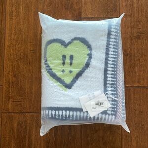 NWT Roller Rabbit Disco Hearts Dreams Blanket